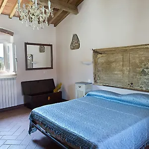 L'isola Alloggio per agriturismo Crespina